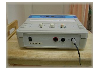 レーザー治療施術室