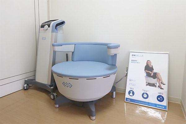 レーザー治療施術室